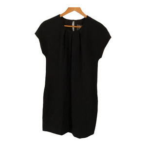 Vince Camuto Pleated Chest Cap Sleeve Black Dress